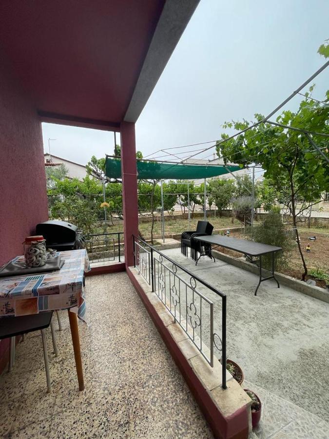 Apartman Pčelica Apartment Pula Exterior foto
